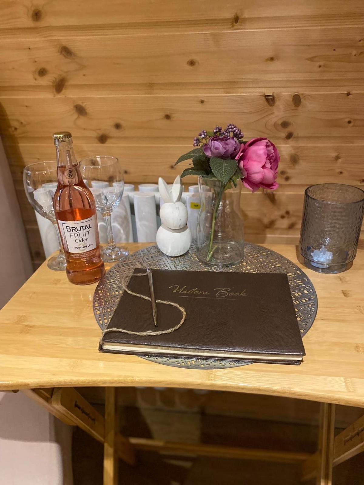 Crabmill Glamping Bewdley Hotel ภายนอก รูปภาพ