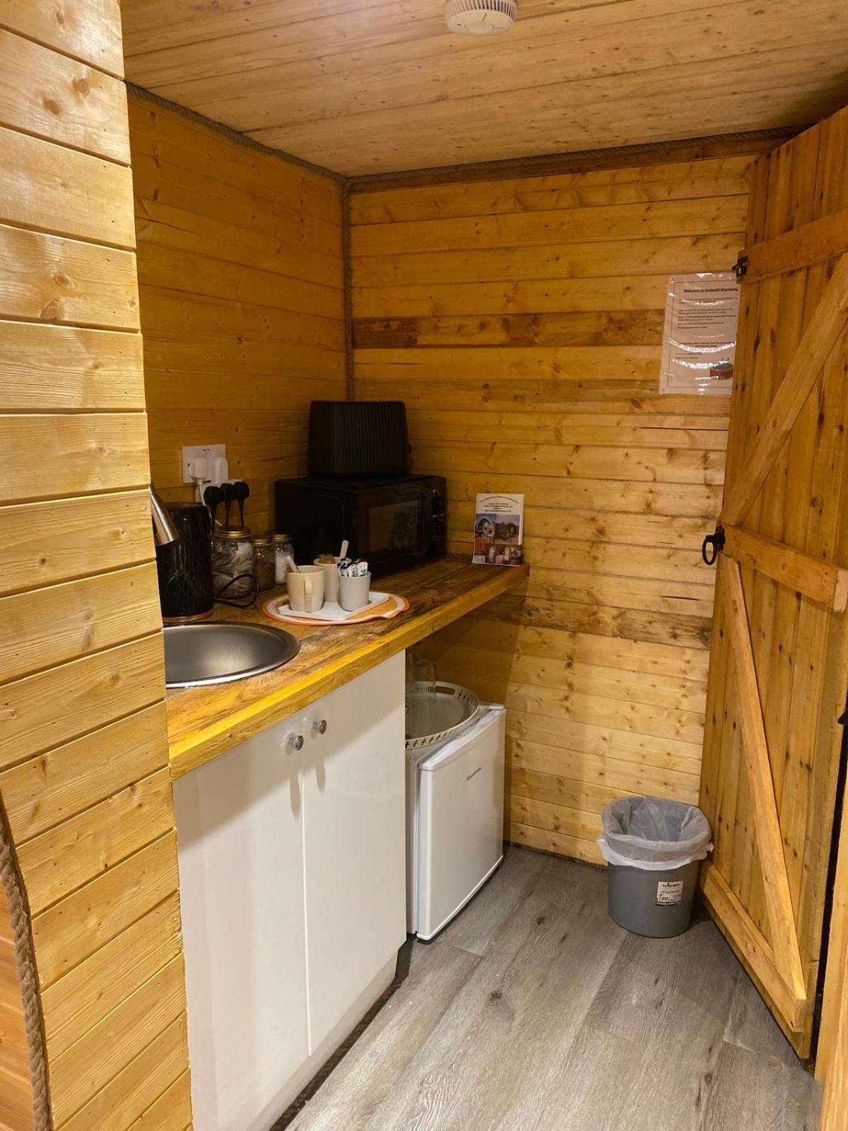 Crabmill Glamping Bewdley Hotel ภายนอก รูปภาพ